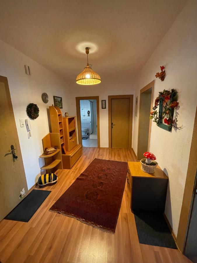 Schoene Ferienwohnung In Bahnhofsnaehe Fuer Urlaub, Studium Oder Arbeit Deggendorf Bagian luar foto