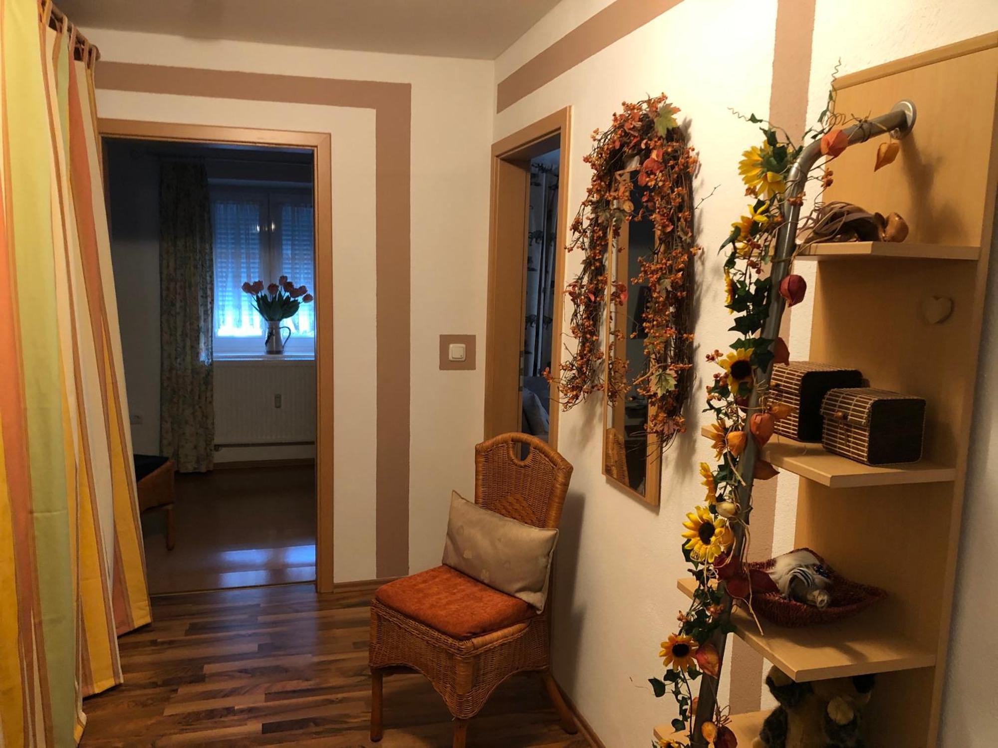 Schoene Ferienwohnung In Bahnhofsnaehe Fuer Urlaub, Studium Oder Arbeit Deggendorf Bagian luar foto
