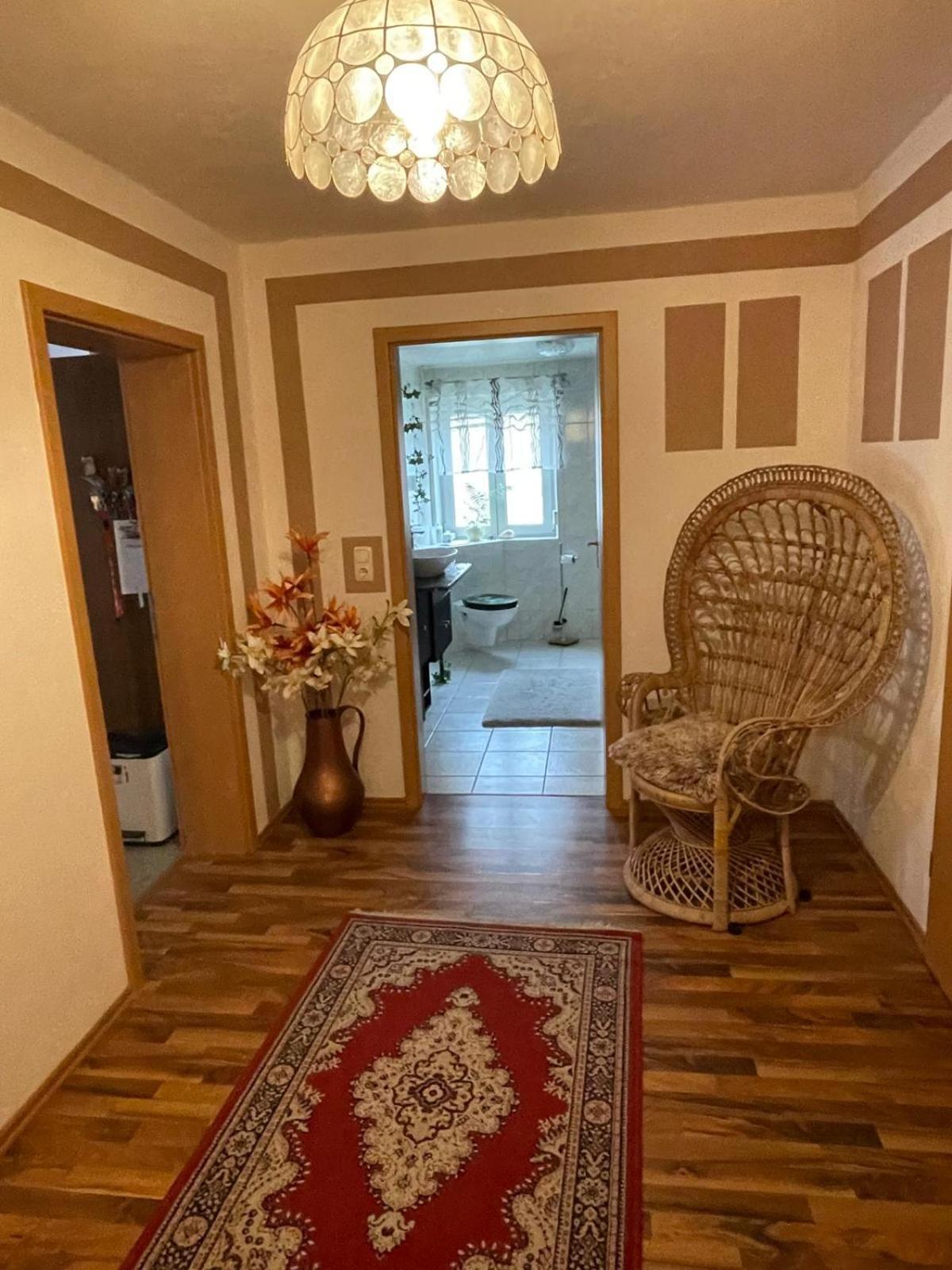 Schoene Ferienwohnung In Bahnhofsnaehe Fuer Urlaub, Studium Oder Arbeit Deggendorf Bagian luar foto