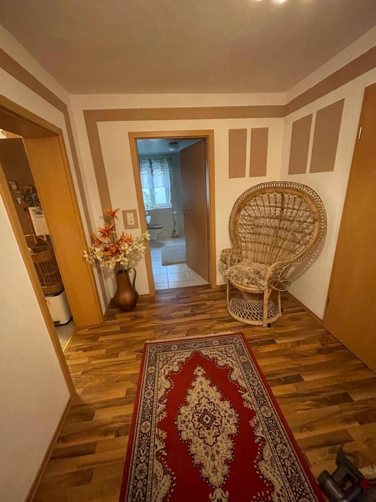 Schoene Ferienwohnung In Bahnhofsnaehe Fuer Urlaub, Studium Oder Arbeit Deggendorf Bagian luar foto